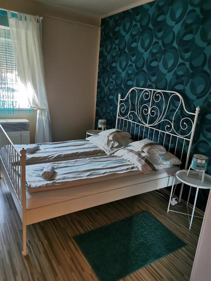 Zso-Ze Apartman Tiszafüred المظهر الخارجي الصورة