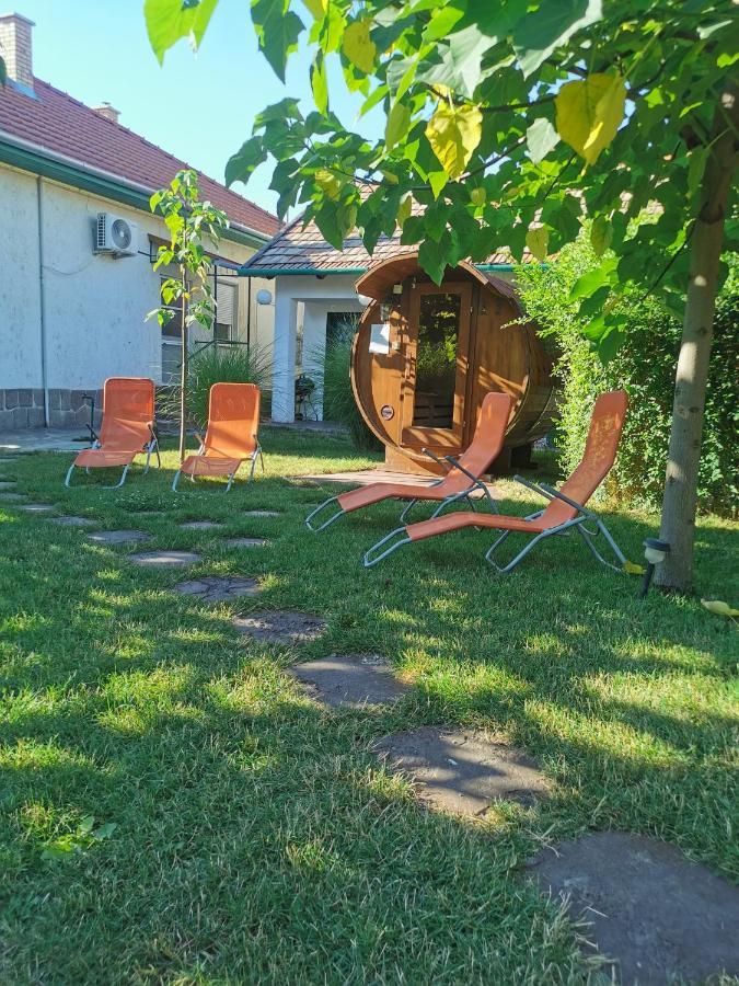 Zso-Ze Apartman Tiszafüred المظهر الخارجي الصورة